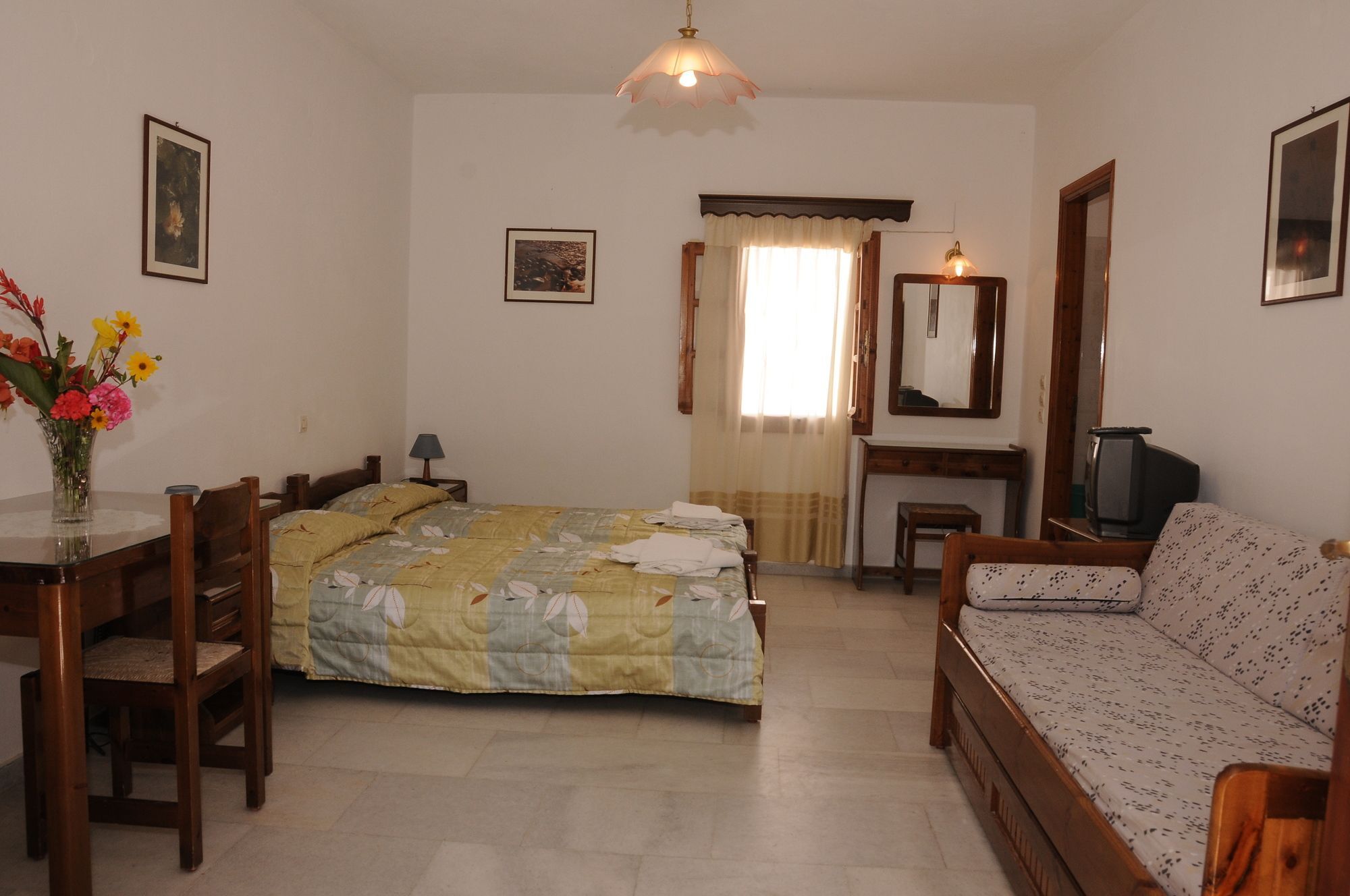 Birikos Studios & Apartments Агиос Прокопиос Екстериор снимка
